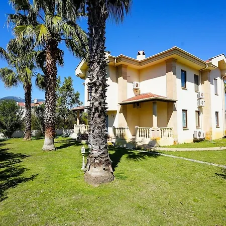 Villa Leisha *